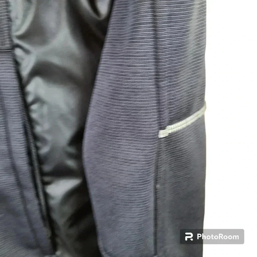 UNDER Armour men's black knit zippered jacket with hood